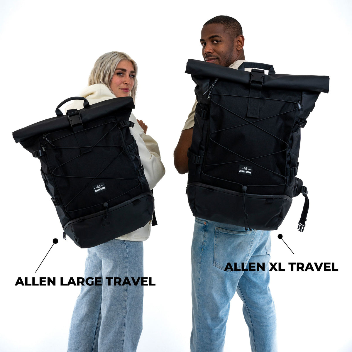 Zwei Personen tragen schwarze Reiserucksäcke 'Allen Large Travel' und 'Allen XL Travel' von Johnny Urban
