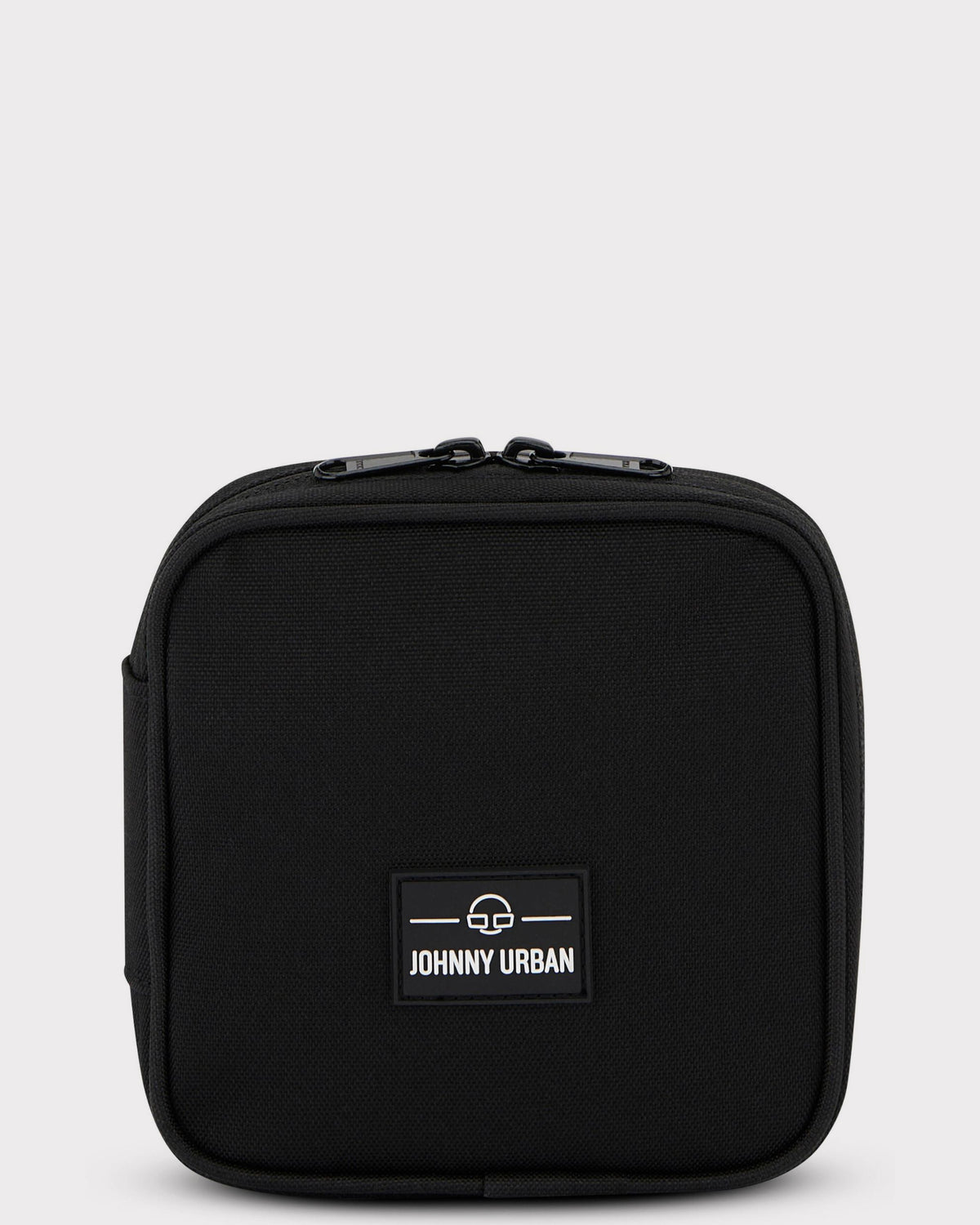 Schwarzer Tech Organizer 'Ted' von Johnny Urban mit doppelseitigem Reißverschluss und Logo vorne