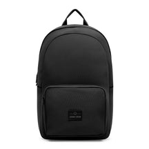 Schwarzer ergonomischer Rucksack 'Mo' von Johnny Urban mit Fronttasche