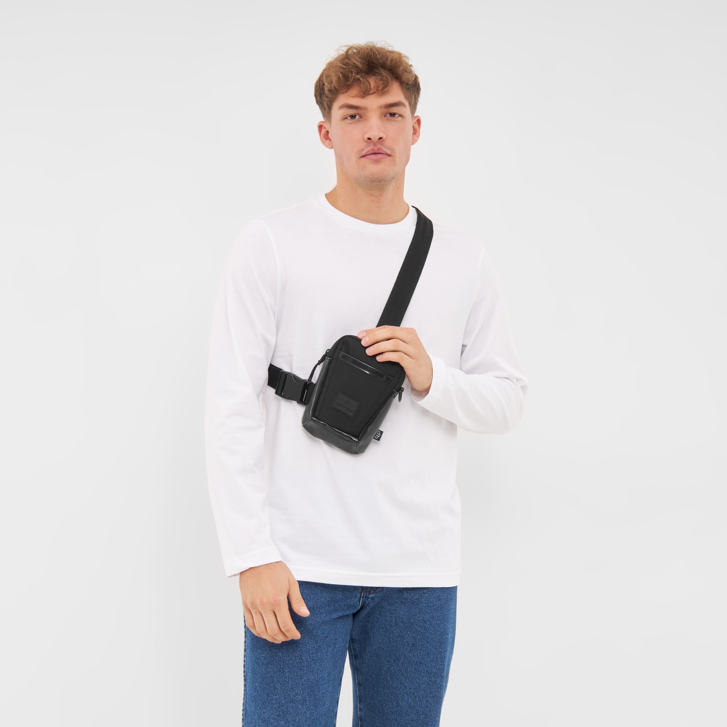Small shoulder bag 
