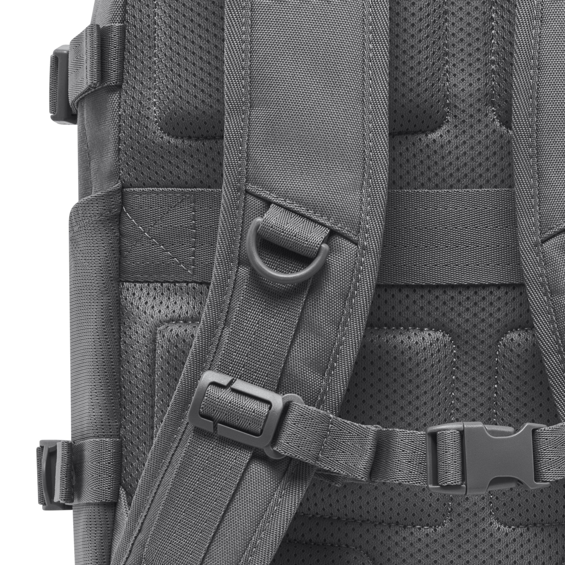 Detailaufnahme des gepolsterten Rückens und Brustgurts des Rucksacks 'Lian'