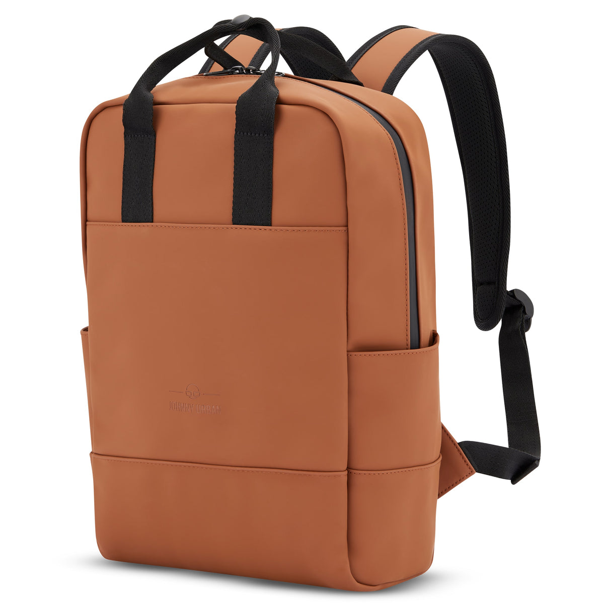 Damenrucksack "Hailey" von Johnny Urban in modernem Karamell, rechteckige Form mit schwarzen Trägern