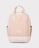 Kleiner rosa Rucksack 'Jona Small' mit zwei kurzen Tragegriffen und seitlichen Taschen