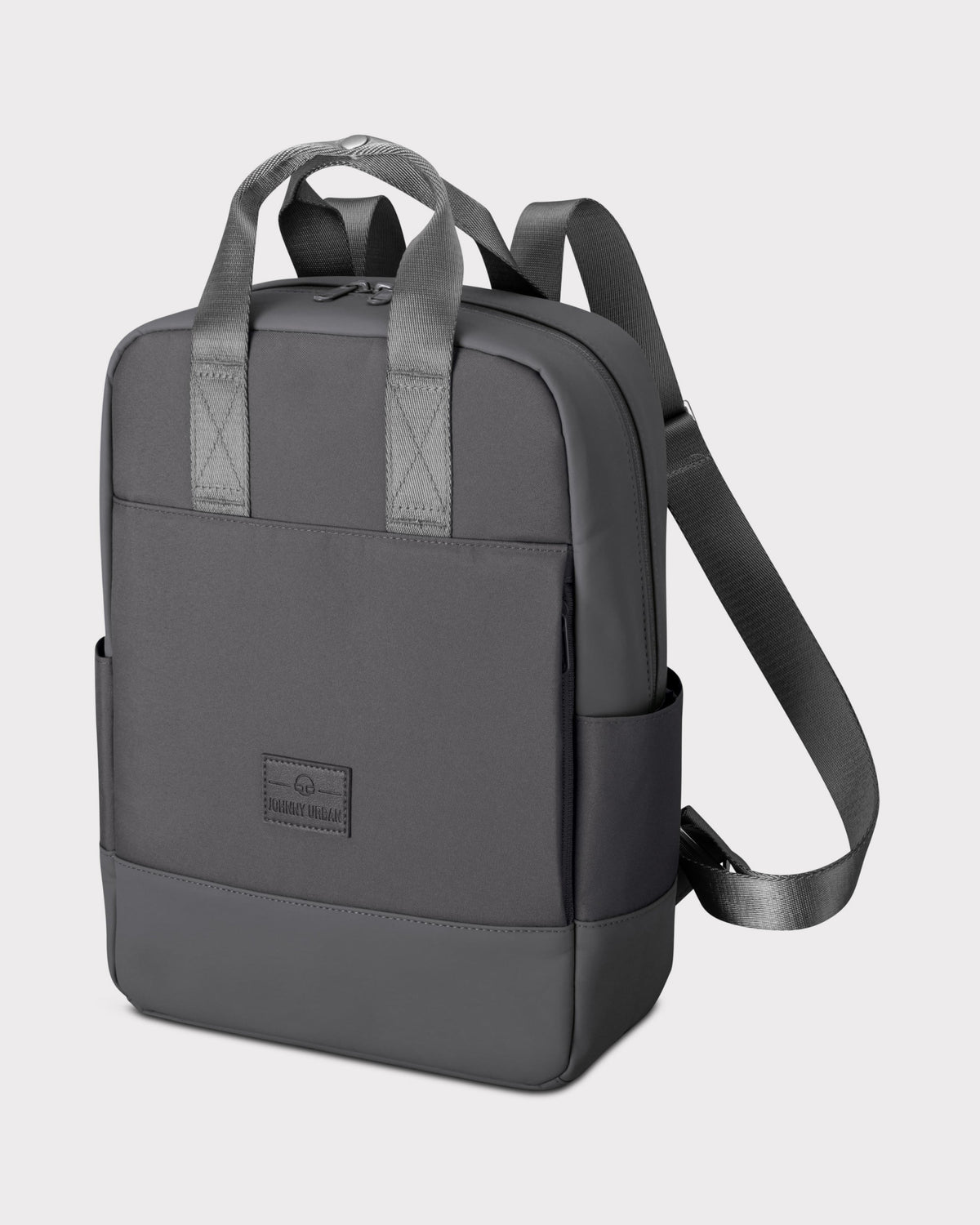 Grauer Tagesrucksack 'Jona Medium' von Johnny Urban mit zwei Henkelgriffen und verstellbaren Schulterriemen