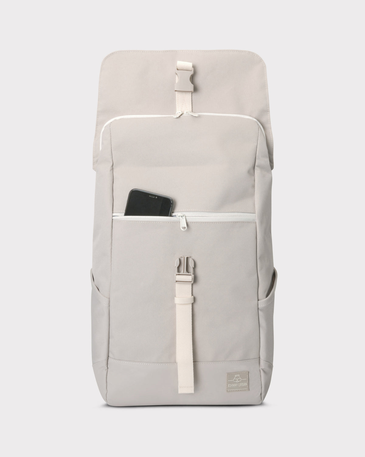 Beiger Johnny Urban Rucksack 'Mika' mit Fronttasche und Smartphone darin